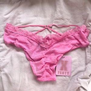 Savage x fenty small pink lace floral hipster